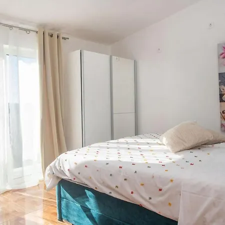 Holiday home Family Friendly House With A Swimming Pool Cista Velika, Vodice - 20227