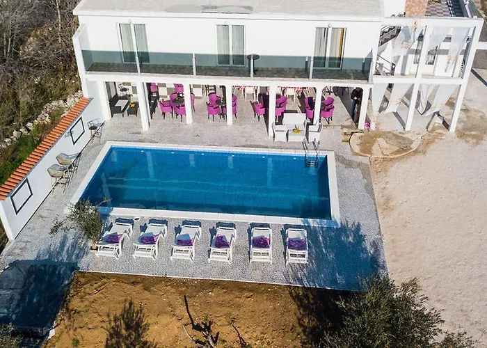 Vakantiehuis Family Friendly House With A Swimming Pool Cista Velika, Vodice - 20227 Velika Cista (Sibenik-Knin)